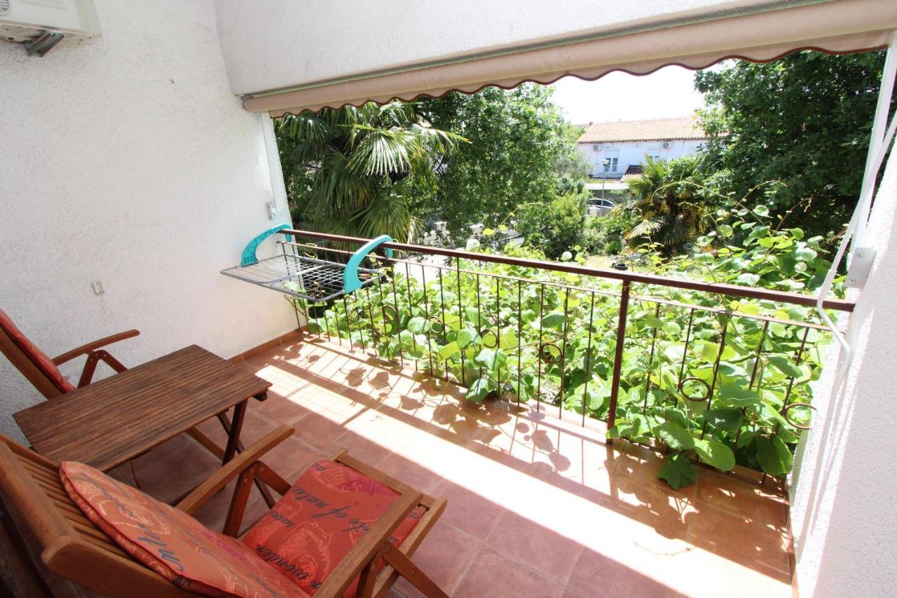 Rooms And Apartments Dino Rovinj Exterior foto